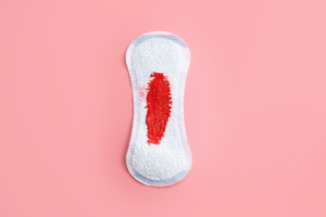 Diferencia entre la sangre en la orina y la sangre menstrual