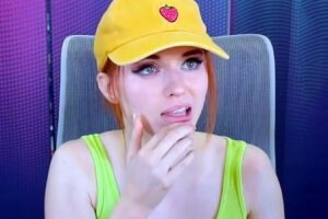 Amouranth acusa a YouTube de haberla forzado a salir despuรฉs de que el canal fuera prohibido sin ningรบn motivo