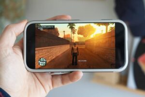 La emulación de PS2 ha llegado a iOS, pero existe un problema